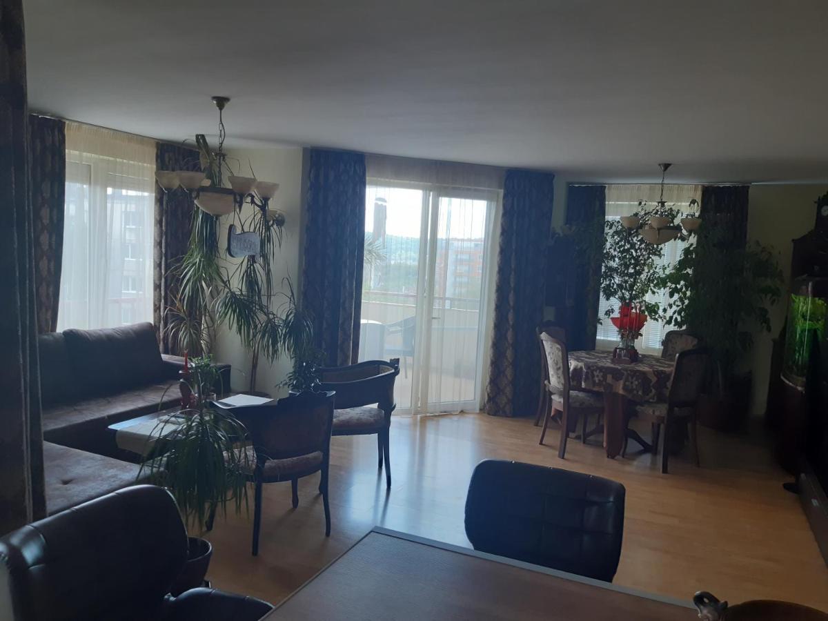 Nish 7 Leilighet Veliko Tŭrnovo Eksteriør bilde