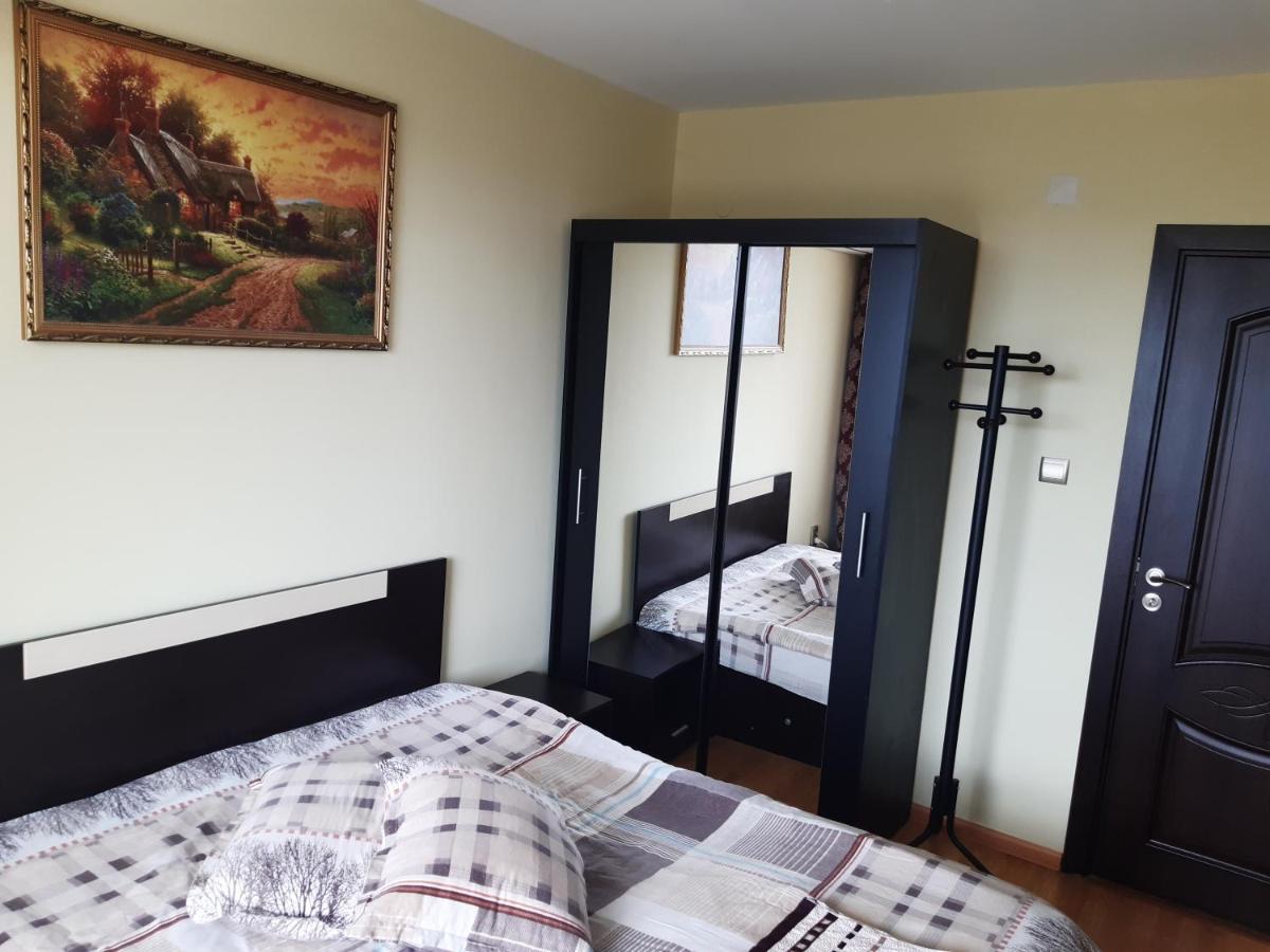 Nish 7 Leilighet Veliko Tŭrnovo Eksteriør bilde